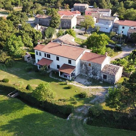 Apartmani Aldo Roč المظهر الخارجي الصورة