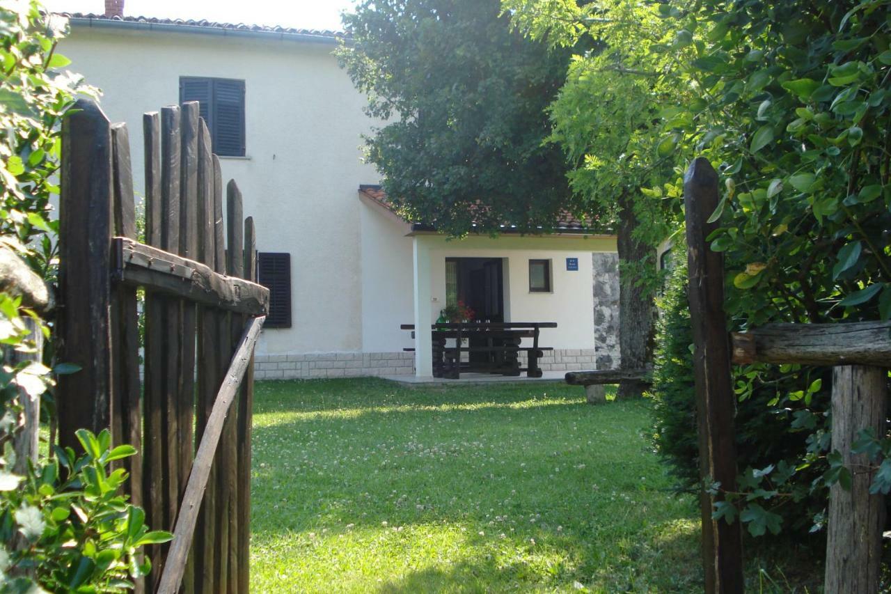 Apartmani Aldo Roč المظهر الخارجي الصورة